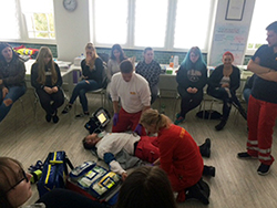 Projekttag Rettungsdienst an der Krankenpflegeschule Meisenheim - Bild 1